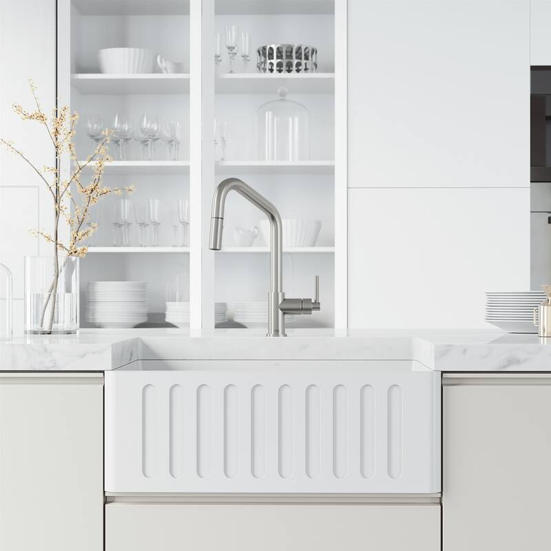 Vigo VG02038 Utopia 1.8 GPM 15" H Single Handle Single Hole Kitchen