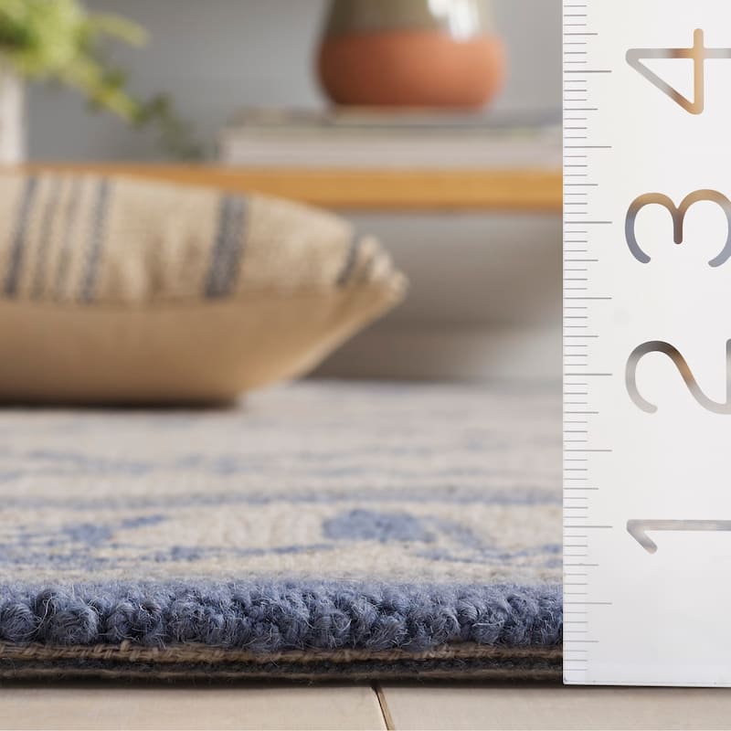 SAFAVIEH Handmade Chelsea Kimber Trellis French Country Wool Rug