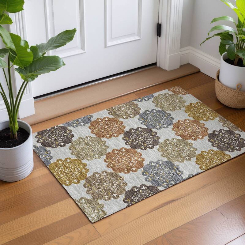 Machine Washable Indoor/ Outdoor Global Motif Chantille Rug