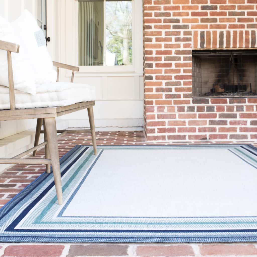 Kalena Bordered Indoor/Outdoor Area Rug
