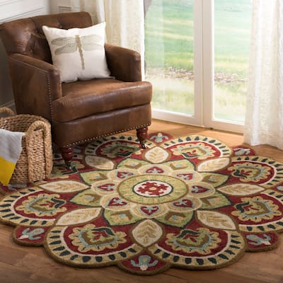 SAFAVIEH Handmade Novelty Urtza Ornate Flower Wool Rug