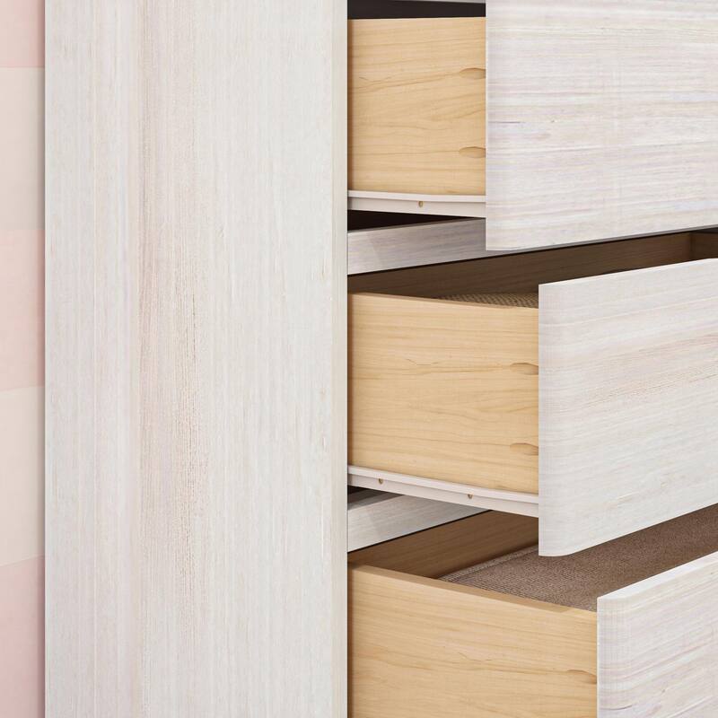 Max and Lily Farmhouse 5-Drawer Dresser