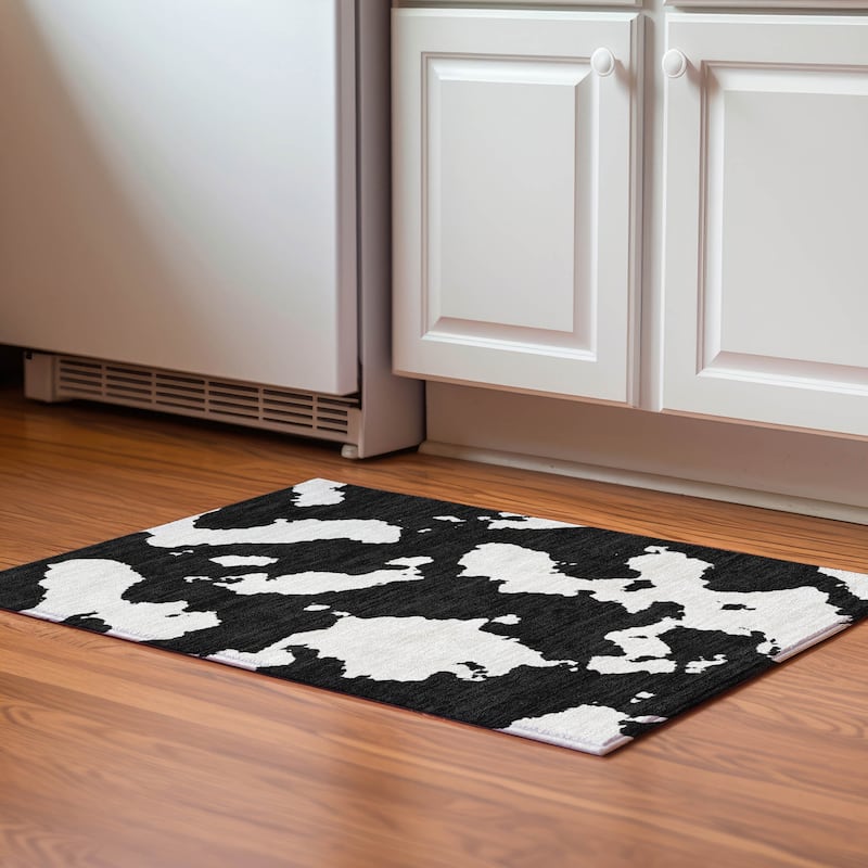 Premium Washable Super Soft Contemporary Islands Mayfield Rug - Black - 1'8" x 2'6"
