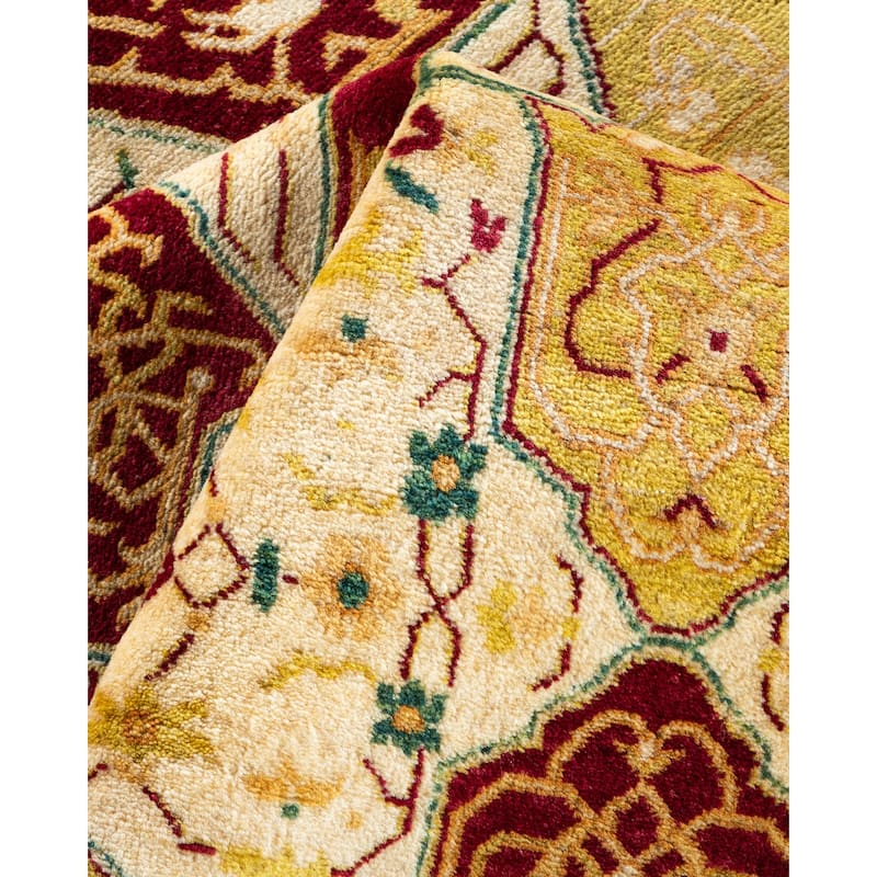 Overton Handknotted Wool Traditional Geometric Ivory Area Rug - 6' x 9'