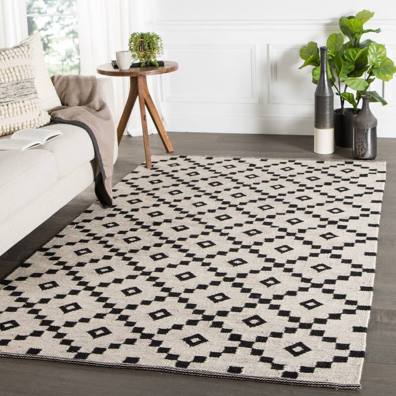 Folke Handmade Geometric Black/ White Area Rug