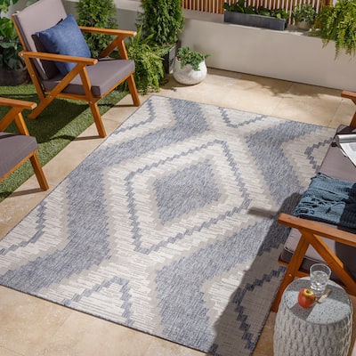 Artistic Weavers Angelita Bold Diamond Indoor/ Outdoor Area Rug