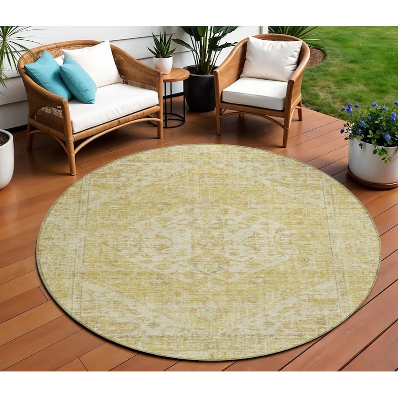 HomeRoots Oriental Traditional Rectangle Outdoor Rug - 8' Round