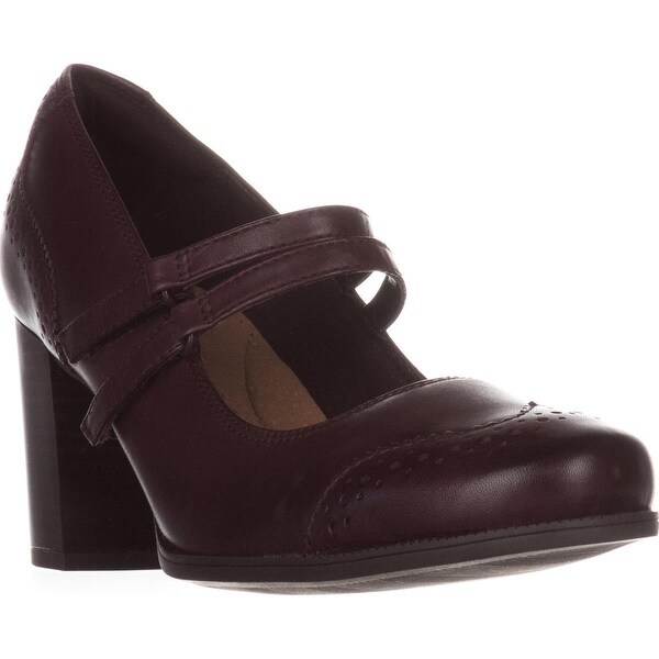 clarks mary jane heels