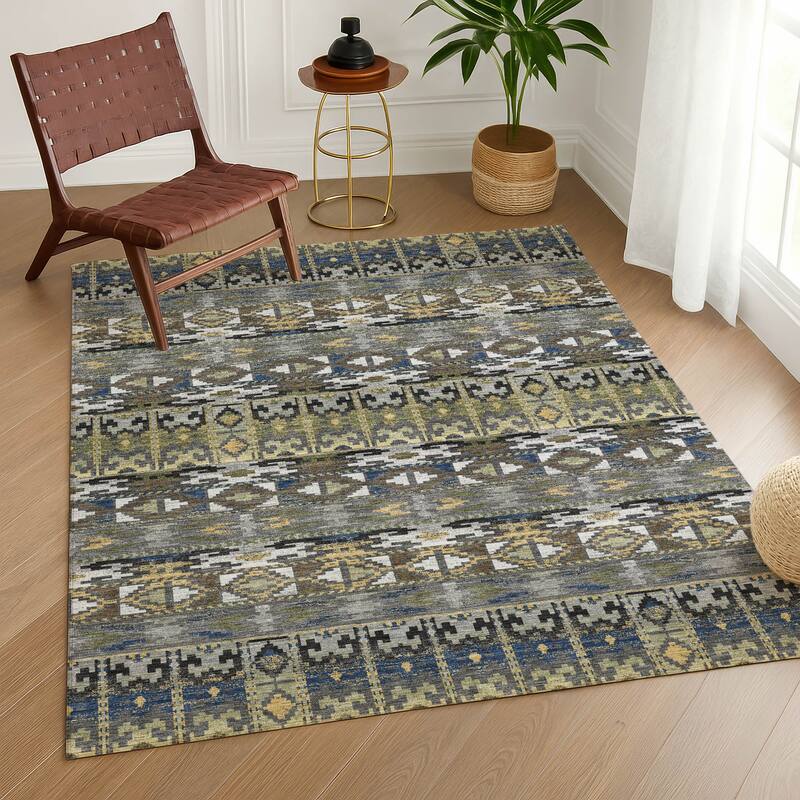 Machine Washable Indoor/ Outdoor Global Haswell Chantille Rug