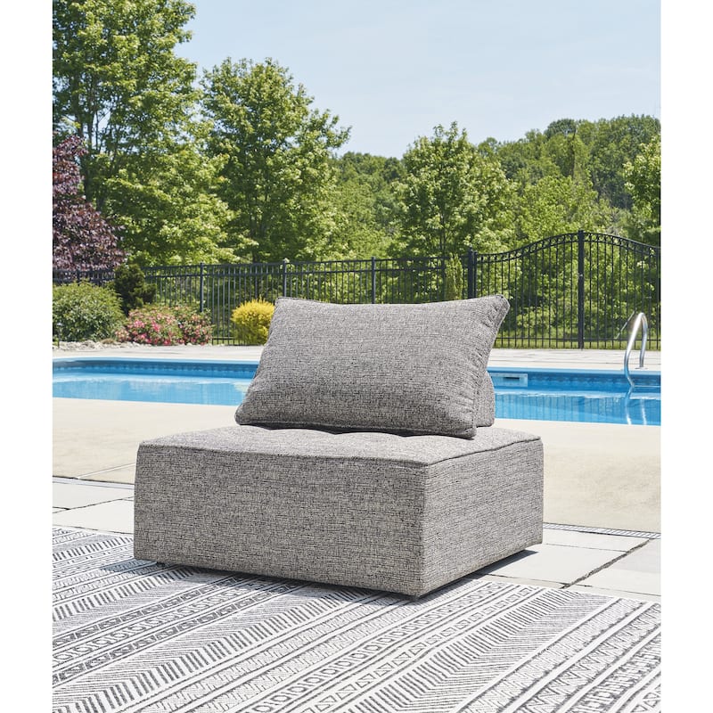 Signature Design by Ashley Bree Zee Gray 5-Piece Outdoor Modular Seating - 114" W x 114" D x 35" H