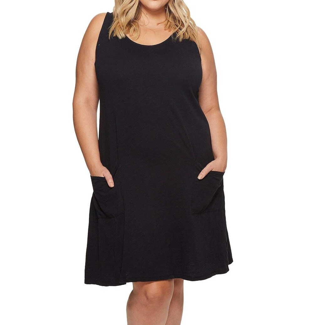 2x black dress
