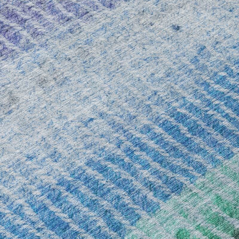 Machine Washable Indoor/ Outdoor Contemporary Stripes Chantille Rug