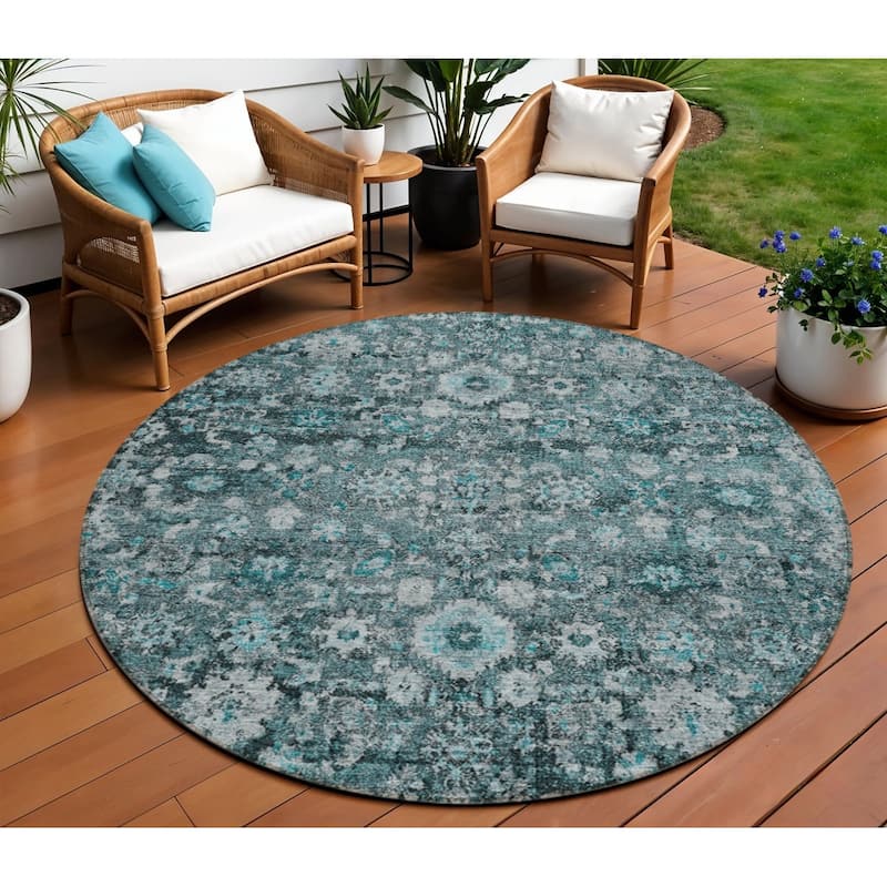 HomeRoots Oriental Traditional Rectangle Outdoor Rug - 8' Round