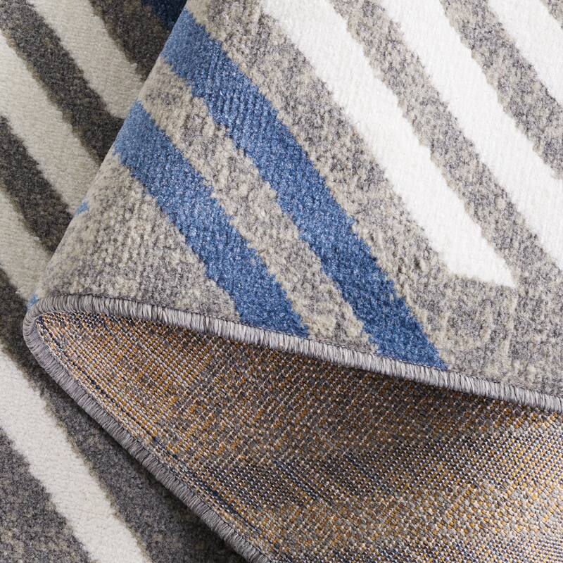 SAFAVIEH Pyramid Claribel Contemporary Rug