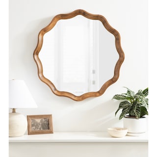 Kate and Laurel Hatherleigh Round Scallop Mirror