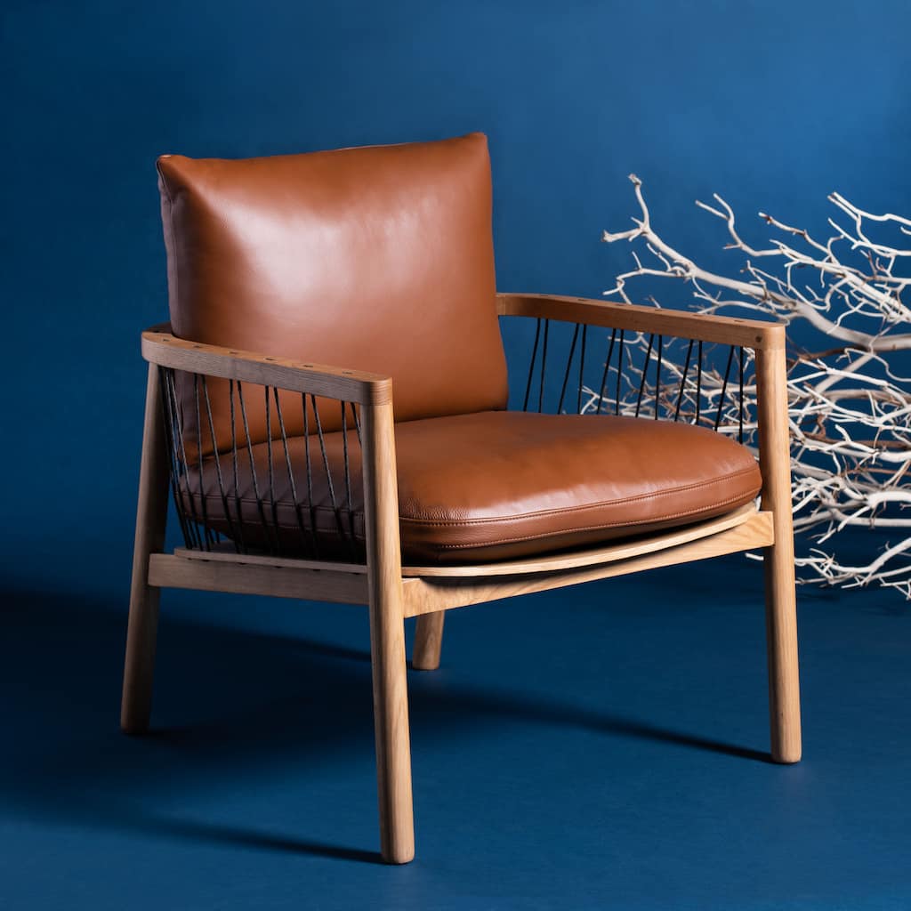 SAFAVIEH Couture Eszter Mid-Century Leather Chair - 28Wx30Dx33H