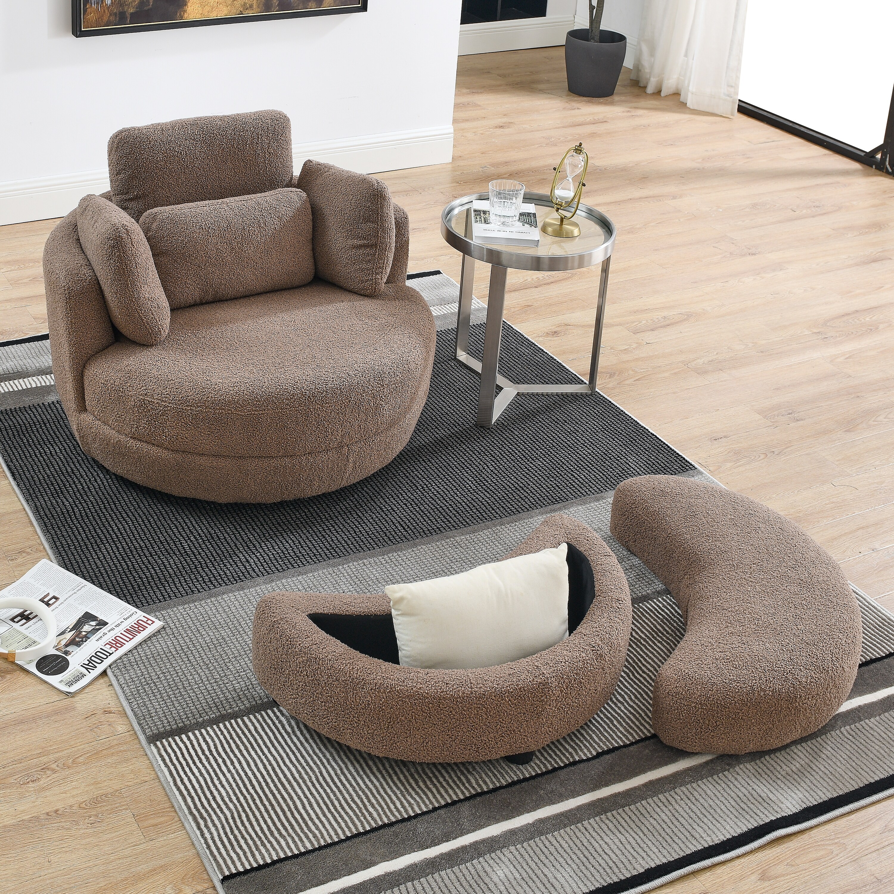 Circle 2025 round lounger
