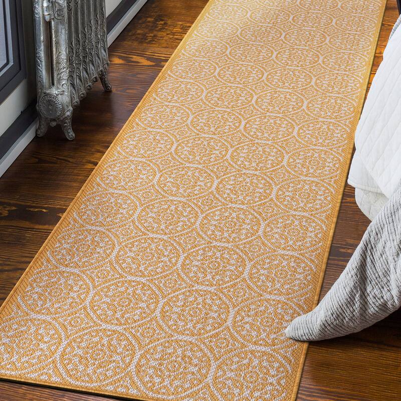 World Rug Gallery Transitional Floral Circles Textured Flat Weave Indoor/Outdoor Area Rug - 2'x7' Runner - Yellow