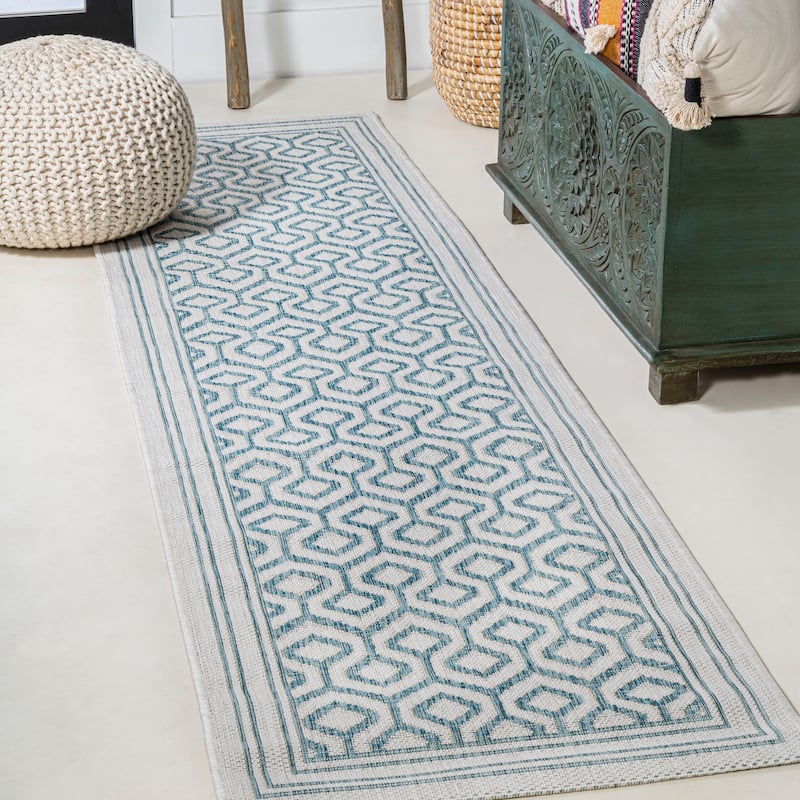 JONATHAN Y Aveiro Diamond Trellis Indoor/Outdoor Area Rug