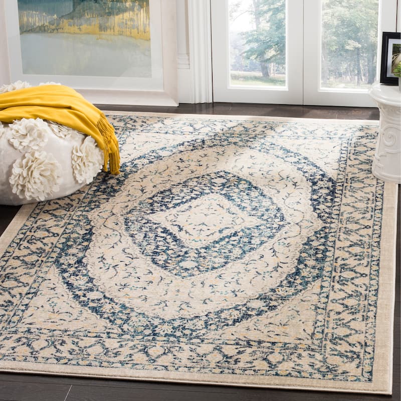 SAFAVIEH Evoke Osnat Distressed Vintage Boho Rug - 3' x 5' - Beige/Navy
