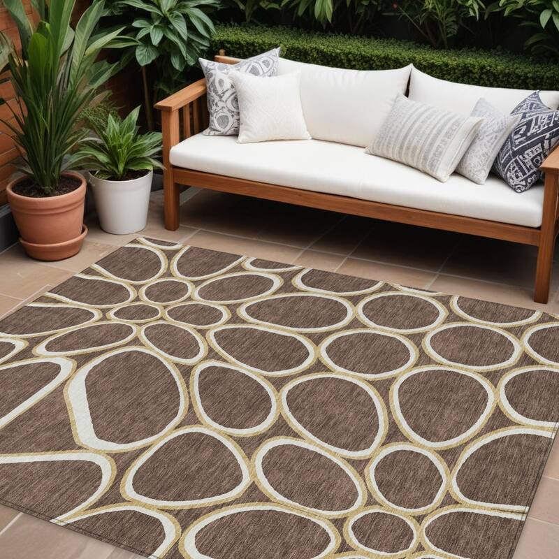 HomeRoots Abstract Transitional Rectangle Outdoor Rug - 8' X 10'