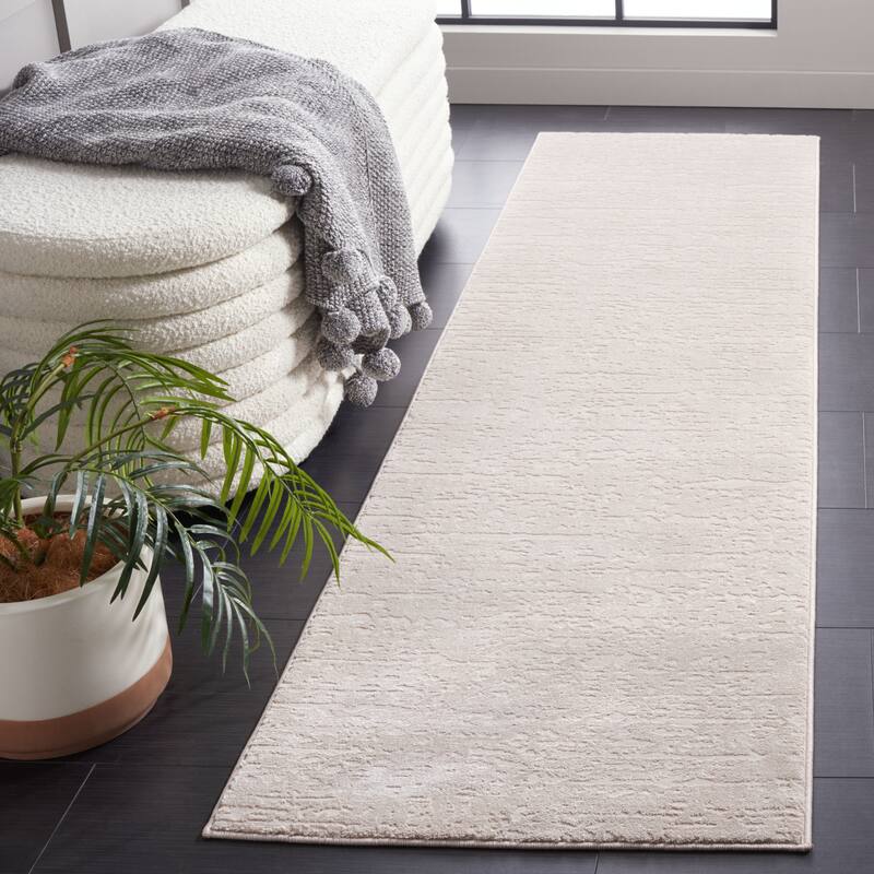 SAFAVIEH Continental Ingileif Modern Rug