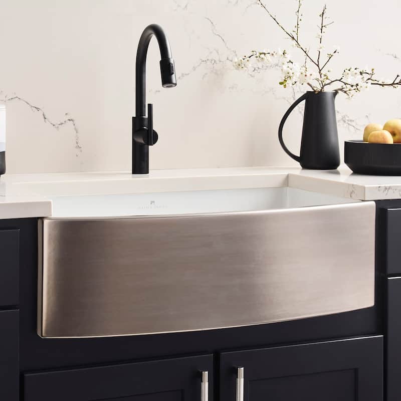 Rendezvous Fireclay Farmhouse Kitchen Sink - 33" x 19.5" x 10" - Platinum