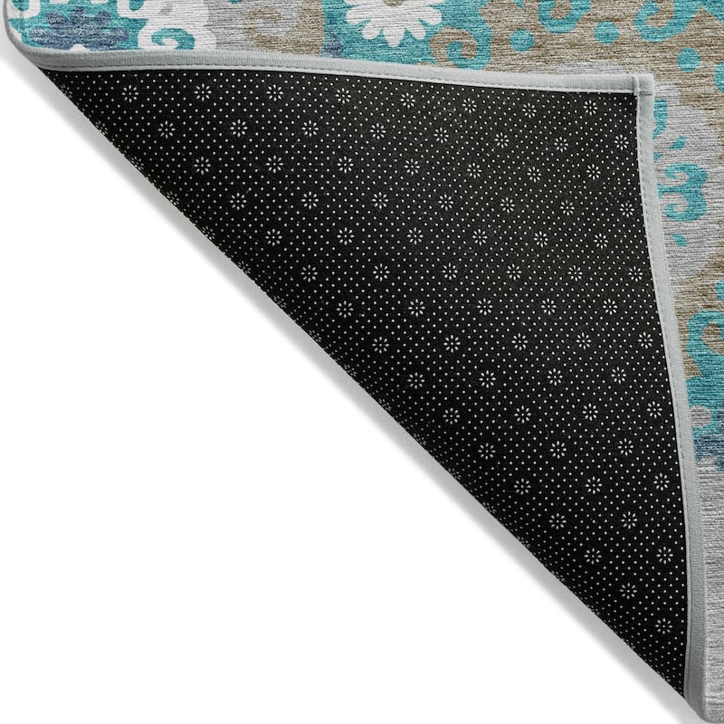 Machine Washable Indoor/ Outdoor Chantille Casual Medallion Rug