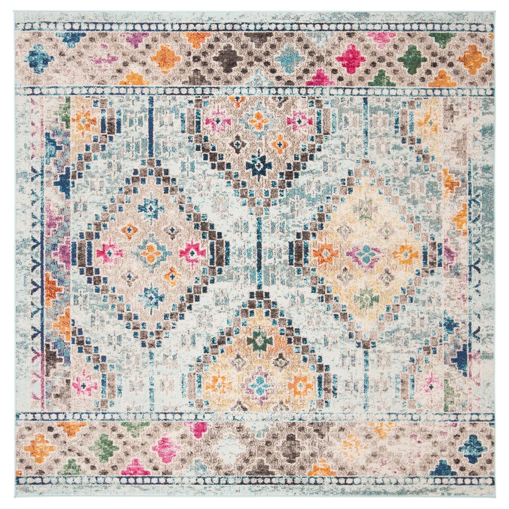 SAFAVIEH, Madison Hortensia Boho Diamond Distressed Rug