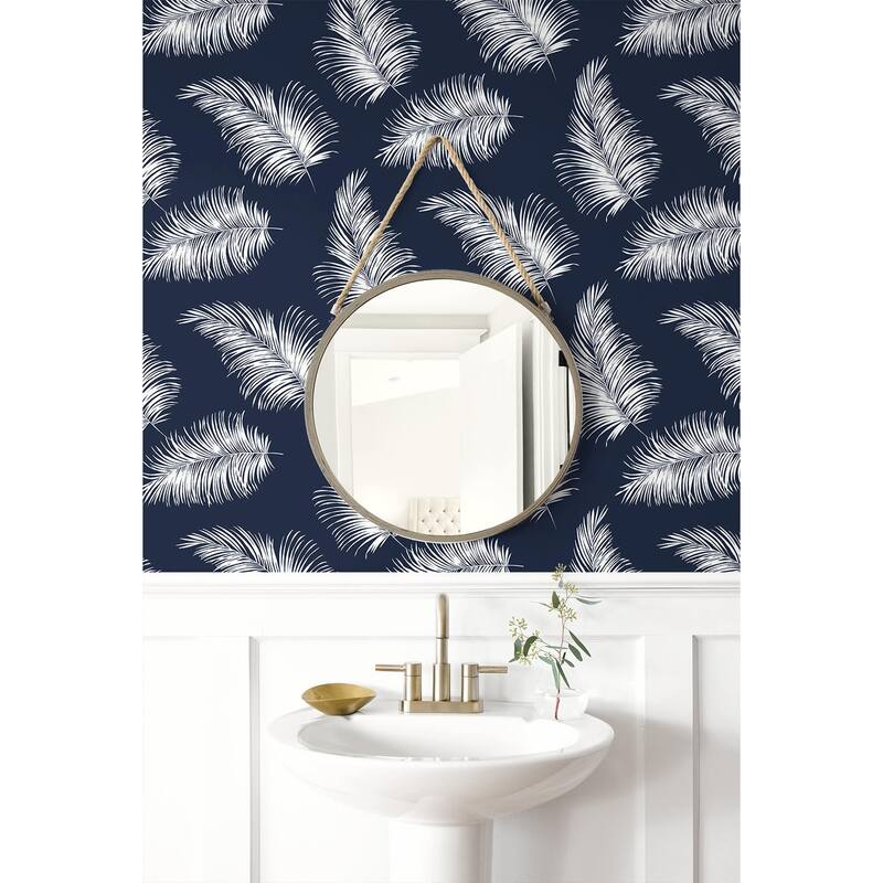 Luxe Haven Tossed Palm Peel and Stick Wallpaper