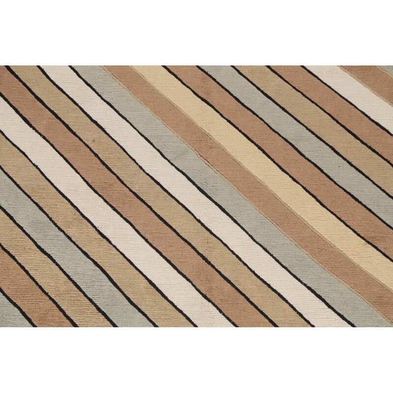 Contemporary Nepalese Vegetable Dye Area Rug Hand-knotted Wool Carpet - 6'1" x 8'10"