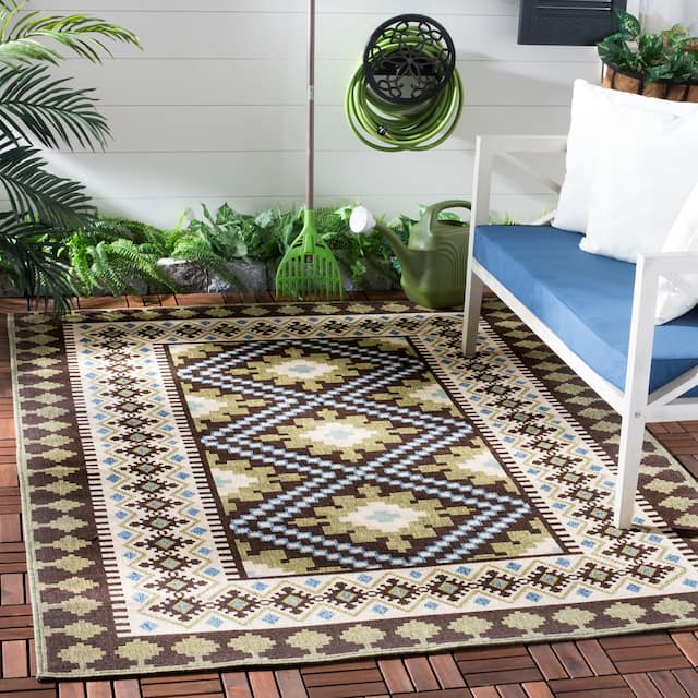 SAFAVIEH Veranda Eyvor Indoor/ Outdoor Waterproof Patio Backyard Rug - 5'3" x 7'7" - Chocolate/Green