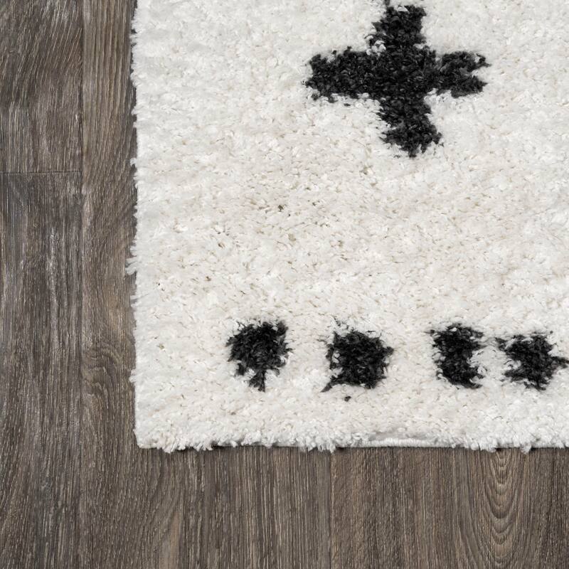 JONATHAN Y Calvia Berber Geometric Shag Area Rug