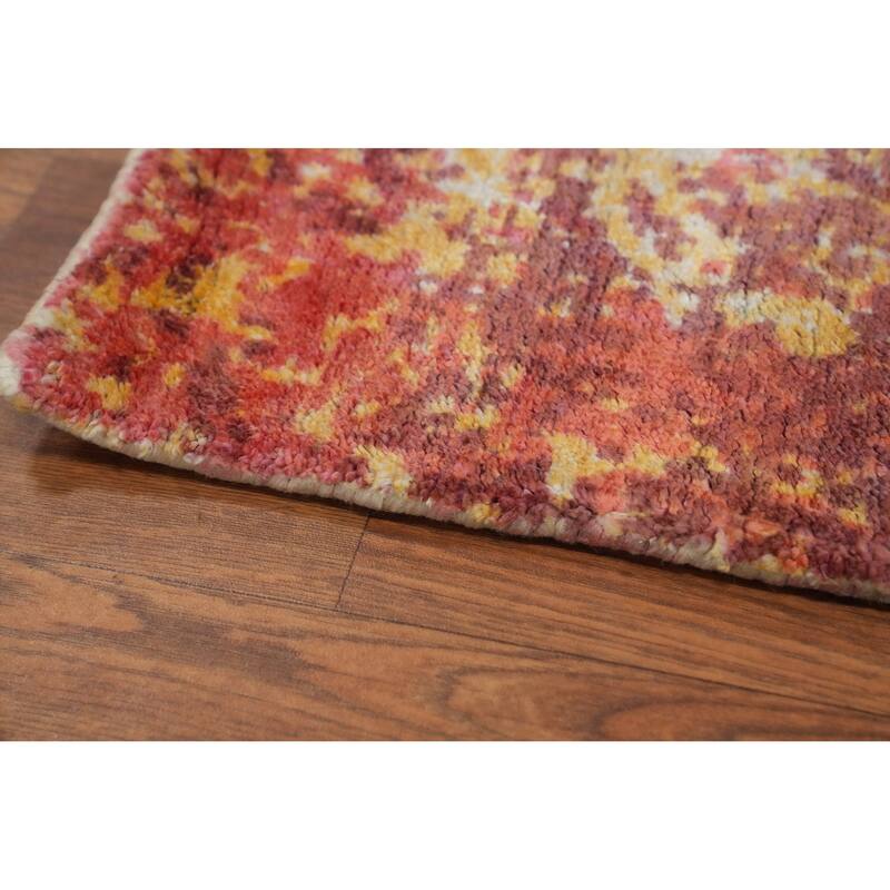 Hand-knotted Modern Silk Orange Abstract Oriental Area Rug - 7' 9'' X 5' 8''