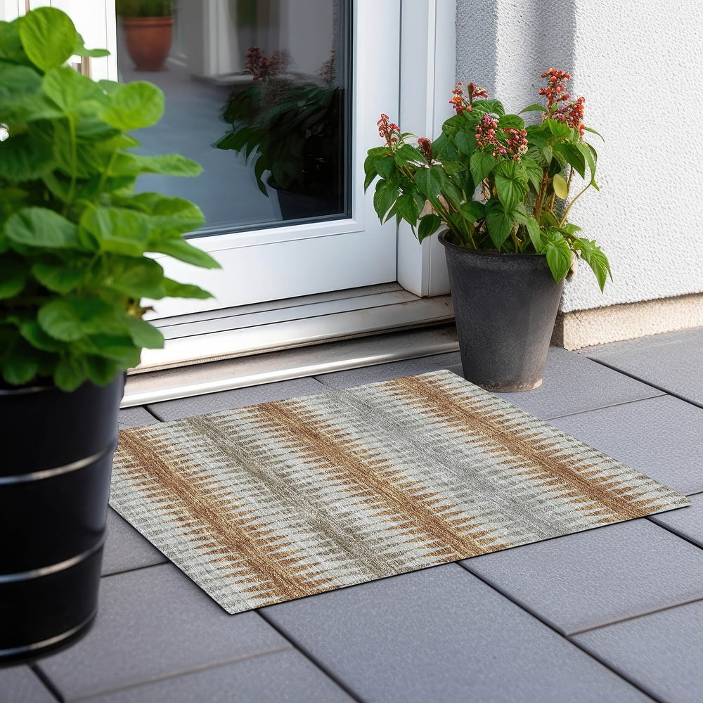 Machine Washable Indoor/ Outdoor Chantille Contemporary Geo Rug