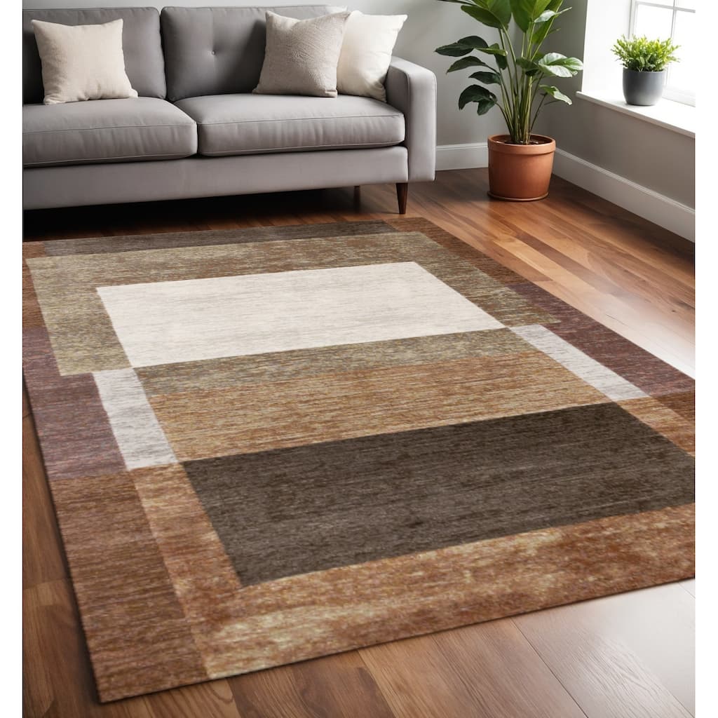 HomeRoots Geometric Modern Rectangle Area Rug - 5' X 8'