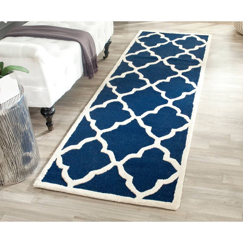 SAFAVIEH Handmade Cambridge Justina Modern Moroccan Wool Rug