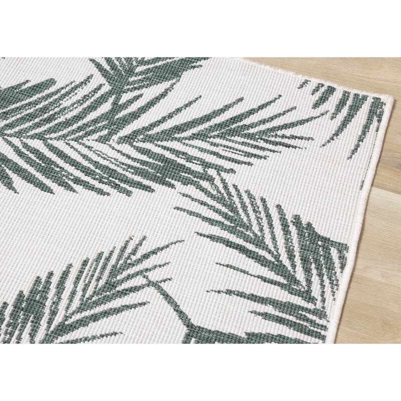 Green Cream Reversible Leaves Indoor/Outdoor Area Rug