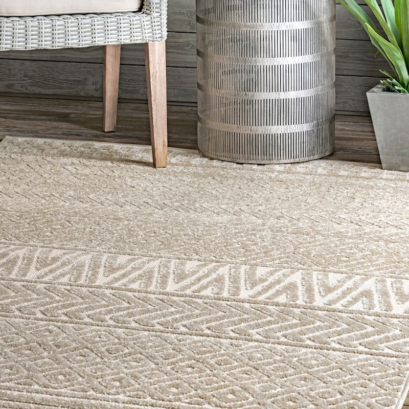 Nuloom Kamryn Textured Tribal Indoor/Outdoor Area Rug
