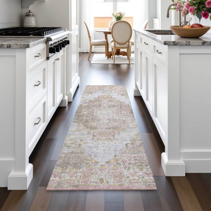 Machine Washable Indoor/Outdoor Traditional Global Chantille Rug