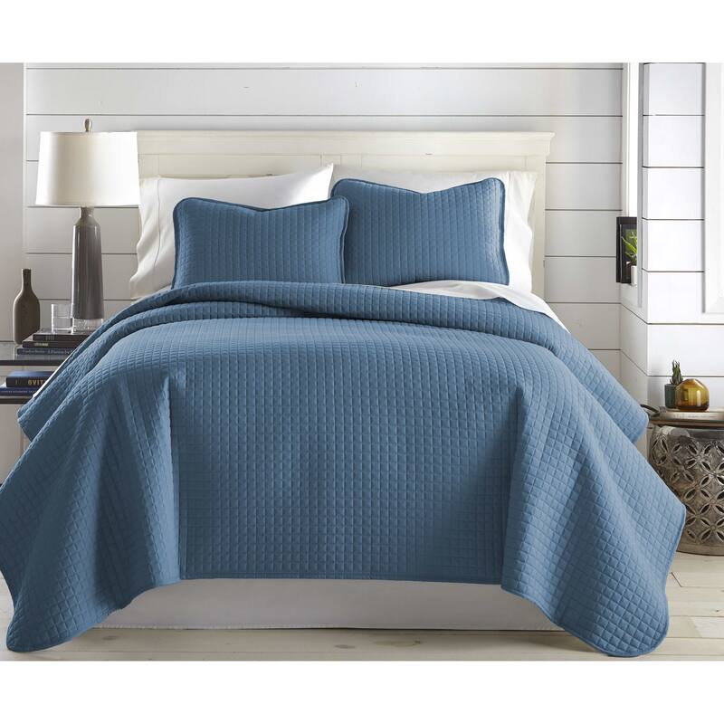 Oversized Solid 3-piece Quilt Set by Southshore Fine Linens
