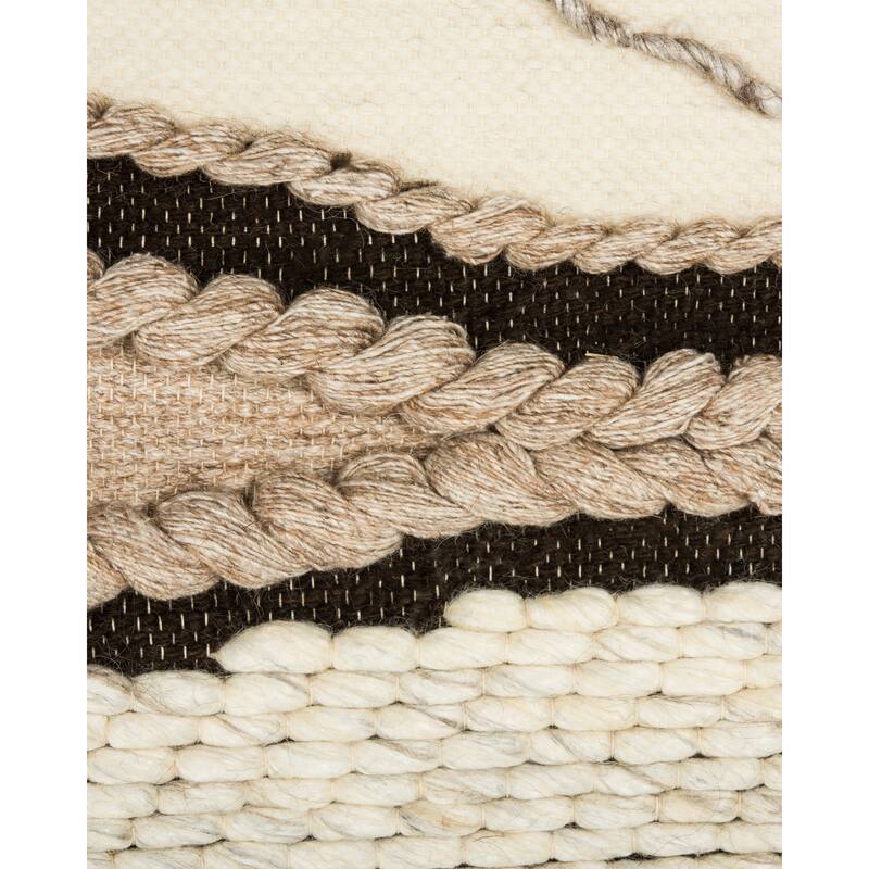 SAFAVIEH Zhenya Hand Woven Wall Tapestry - 2' x 3' - 24Wx1Dx36H