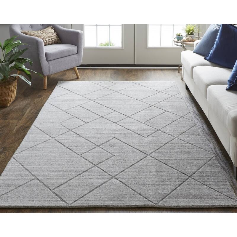 Vena Traditional Woven Area Rug By HomeRoots - 4' x 6'