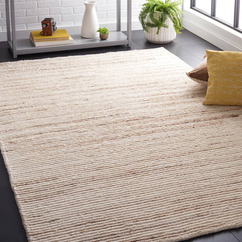 SAFAVIEH Handmade Casablanca Marlous Wool Rug - 6' x 9' - Beige/Ivory