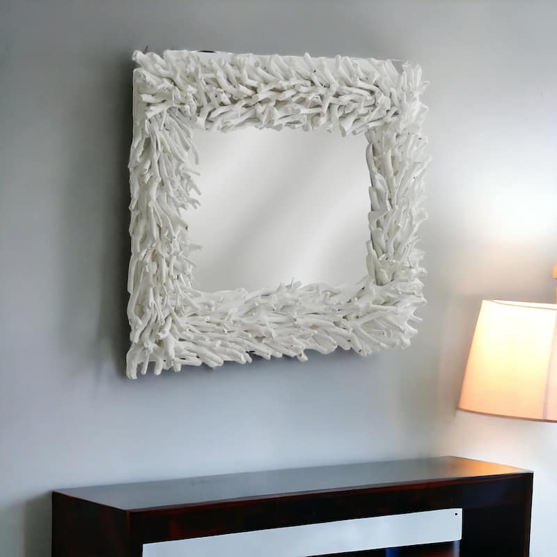 HomeRoots 28" White Rattan Framed Accent Mirror - 22' X '28.3' X '3.5 - 22' X '28.3' X '3.5