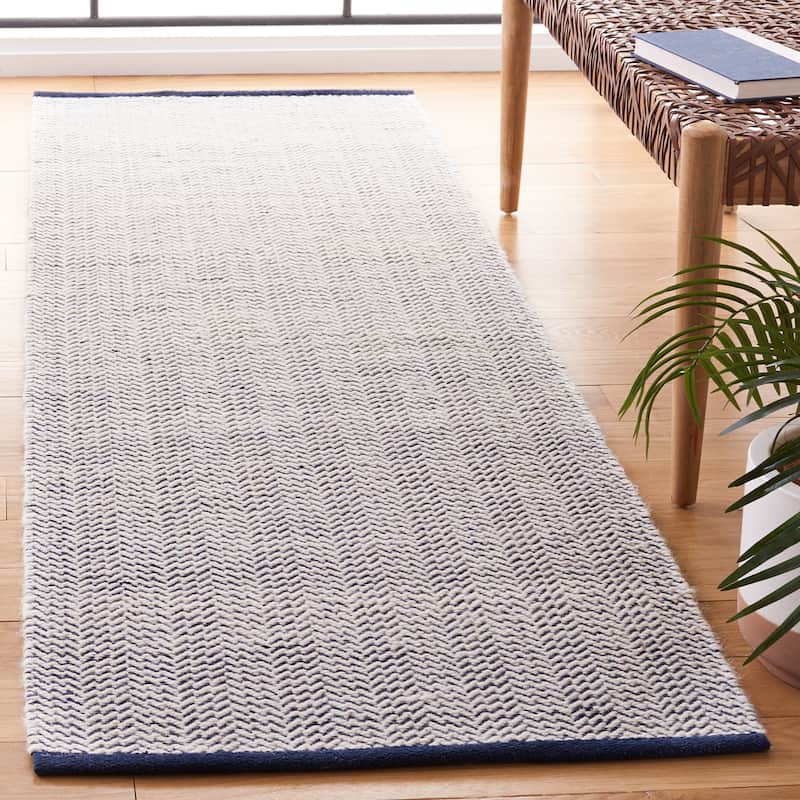 SAFAVIEH Handmade Vermont Windy Wool Rug - 2'3" x 8' Runner - Navy/Ivory