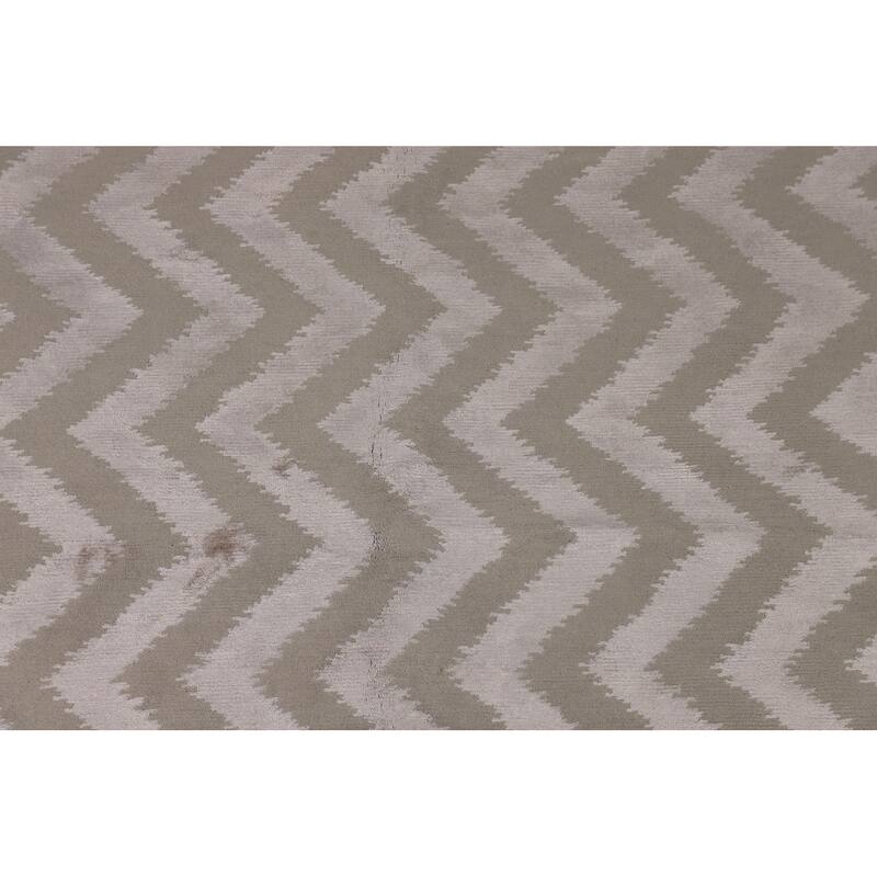 Chevron Style Nepalese Indian Area Rug Handmade Wool Carpet - 6'0" x 8'9"