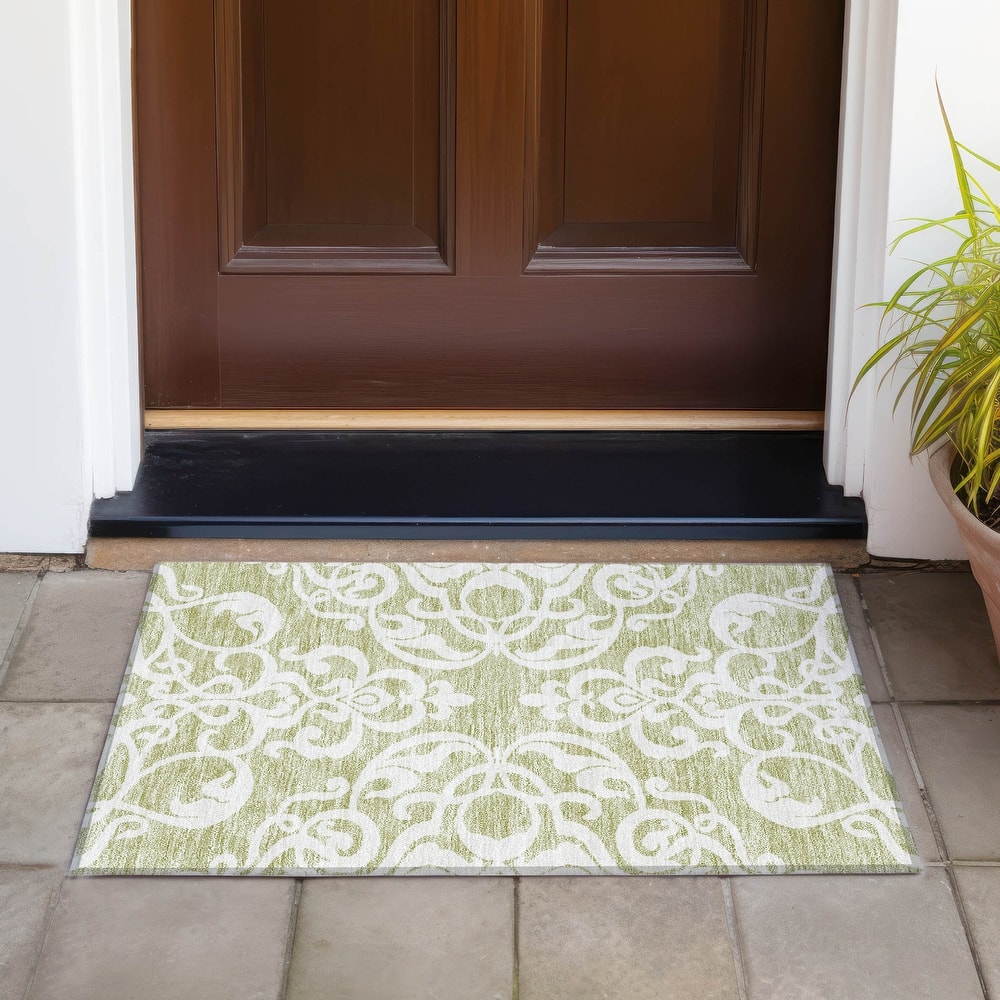 Machine Washable Indoor/ Outdoor Damask Glam Chantille Rug