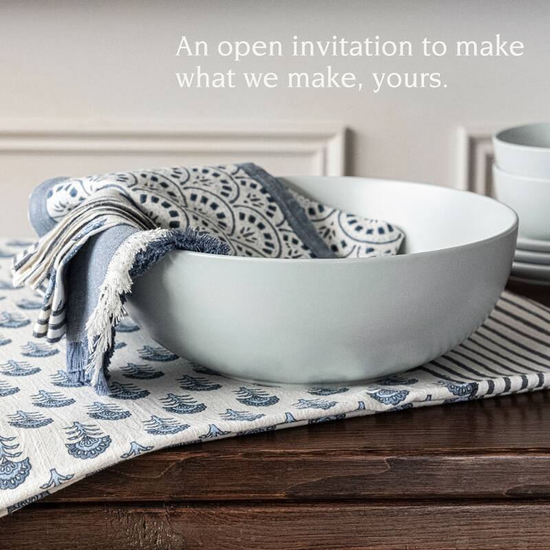 over&back Coupe Semi-Matte Stoneware Low Serving Bowl, 3.2qt