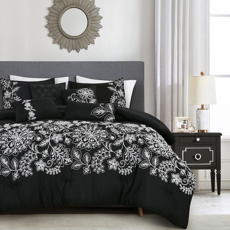 Shatex Naarah 7 Pieces Oversized Bedding Comforter Set All-season Reversible Bed in a Bag